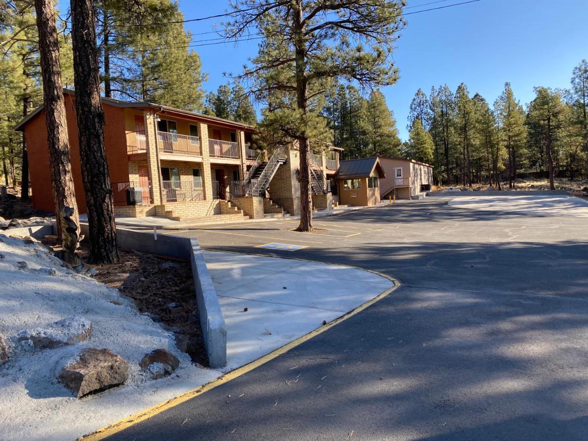 Motel In The Pines Munds Park Екстер'єр фото