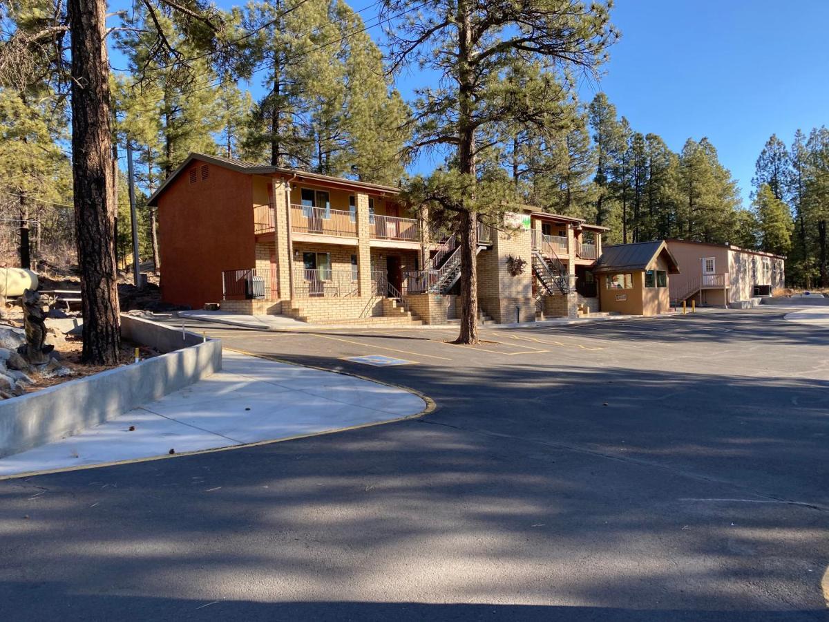 Motel In The Pines Munds Park Екстер'єр фото