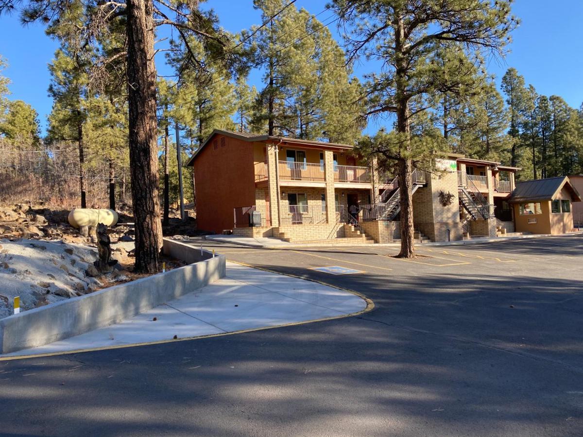 Motel In The Pines Munds Park Екстер'єр фото