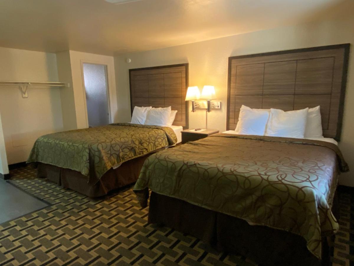 Motel In The Pines Munds Park Екстер'єр фото